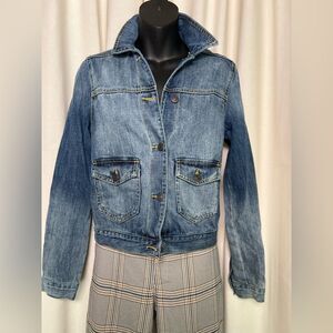 Abercrombie & Fitch Denim Jacket 🔥 Ombré sleeves 🔥 SMALL